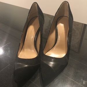 Saks fifth avenue mixed leather block heel pump